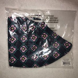 *SOLD* Vera Bradley face mask w/ filters! NWT